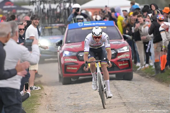 van der poel ook in parijs roubaix klasse apart