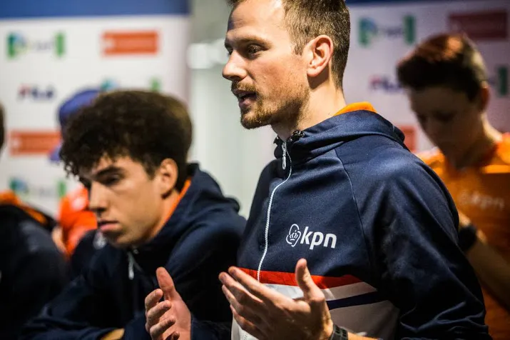 van der wart manager langebaanschaatsen knsb