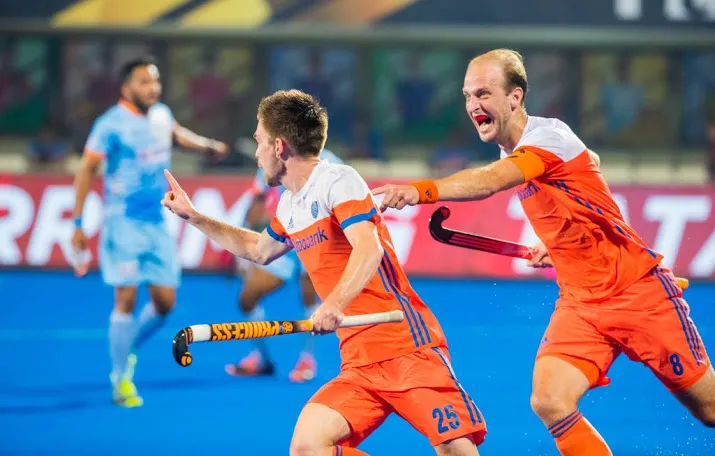 van der weerden slaat oranje naar halve finale