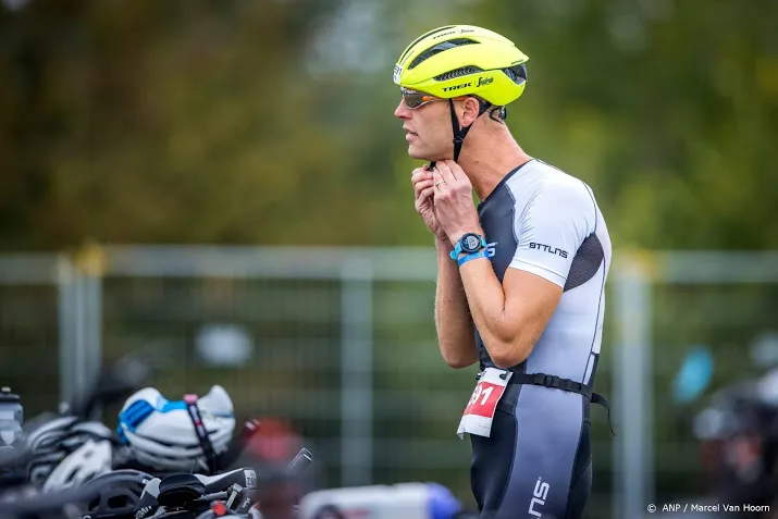 van der weijden gaat over de grens van een ton