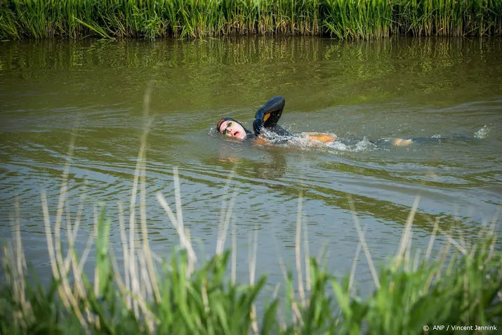 van der weijden kort gestopt om schuurplekken