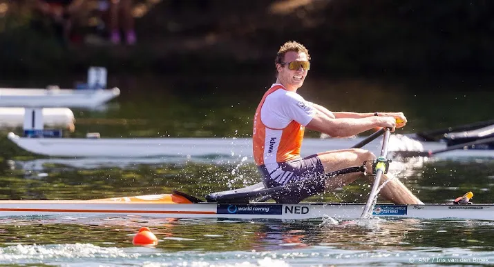 van dorp verrast op wk roeien met zilveren plak in de skiff
