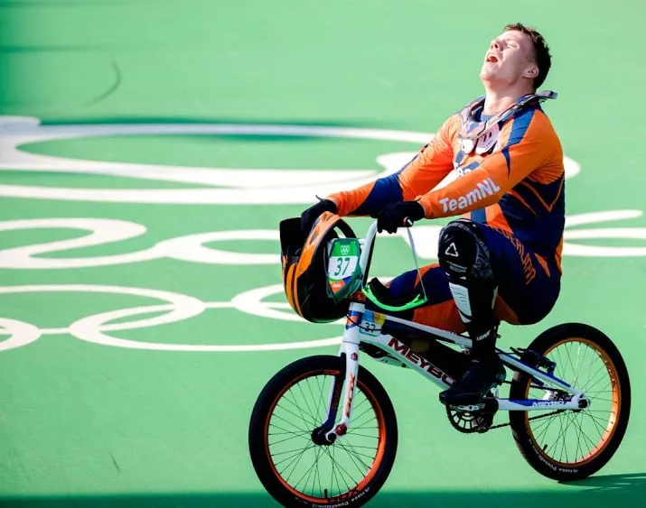 van gorkom nog in kunstmatige coma
