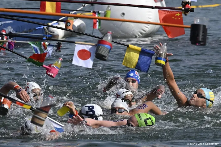 van rouwendaal verovert op 10 kilometer haar eerste wereldtitel