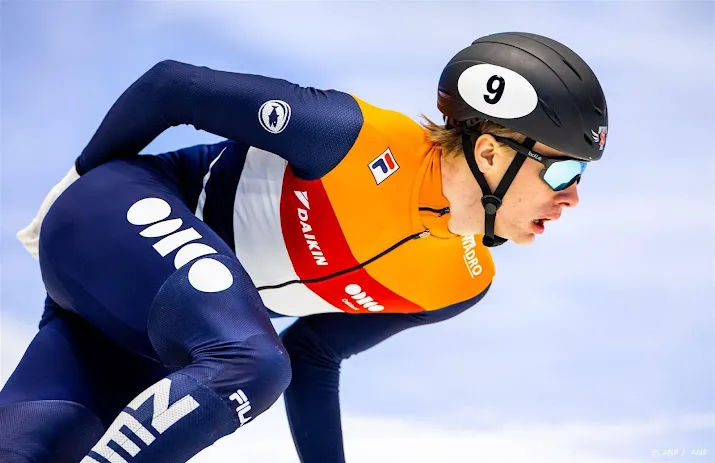 van t wout verlaat ek shorttrack met enkelblessure