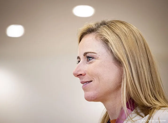van vleuten kijkt uit naar tour maar niet naar gravelwegen