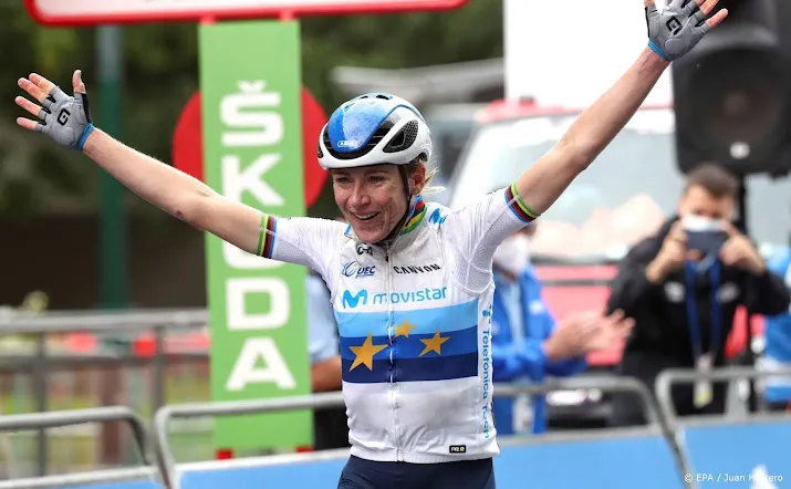 van vleuten wint wielerkoers challenge by la vuelta