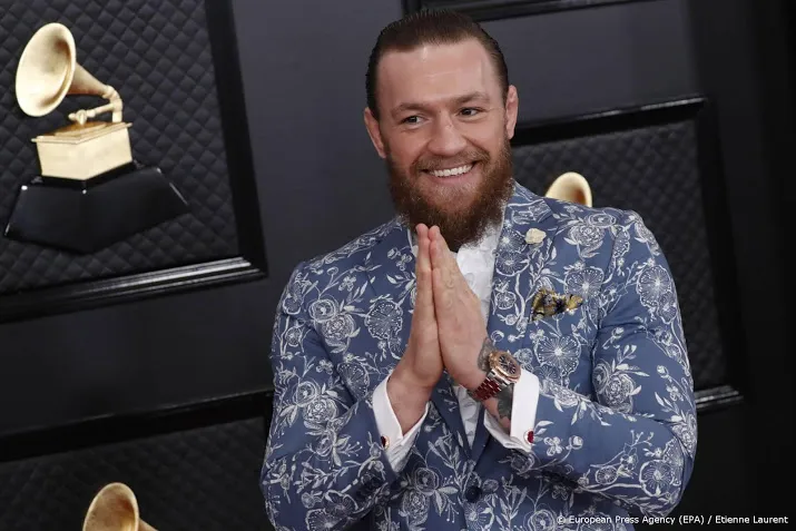 vechter conor mcgregor kan maar niet met pensioen