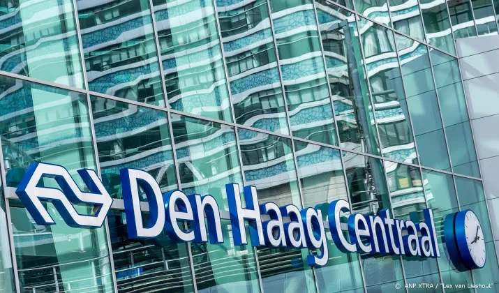 veel minder treinen op den haag cs door werk aan spoor