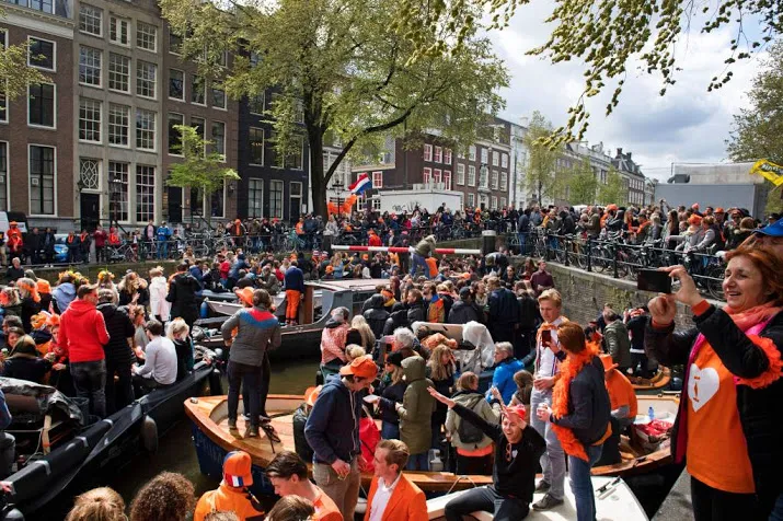 veelal droog weer op koningsdag verwacht