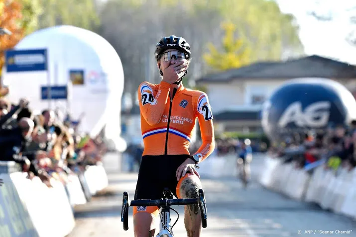 veldrijdster kastelijn heerst in wachtebeke