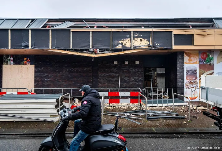 verdacht pakket gevonden voor poolse supermarkt in aalsmeer