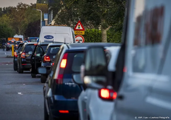 verkeer bijna zo druk als vanouds wel meer verspreid over de dag