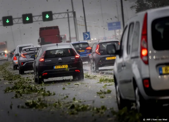 verkeer wordt van a9 tussen akersloot en uitgeest gehaald