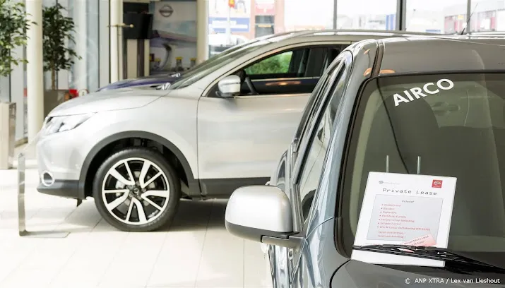verkoop nieuwe autos zet in juni door maar vlakt wel af