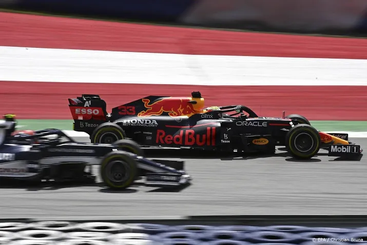 verstappen de snelste bij eerste training in oostenrijk