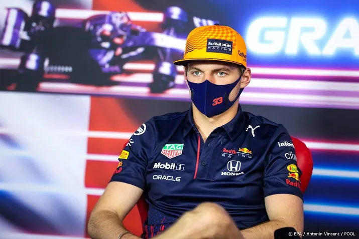 verstappen hekelt vage uitleg pirelli over klapband