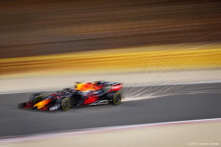 verstappen kan weer niet tippen aan ferraris