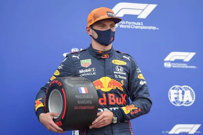 verstappen krijgt complimenten van teambaas horner