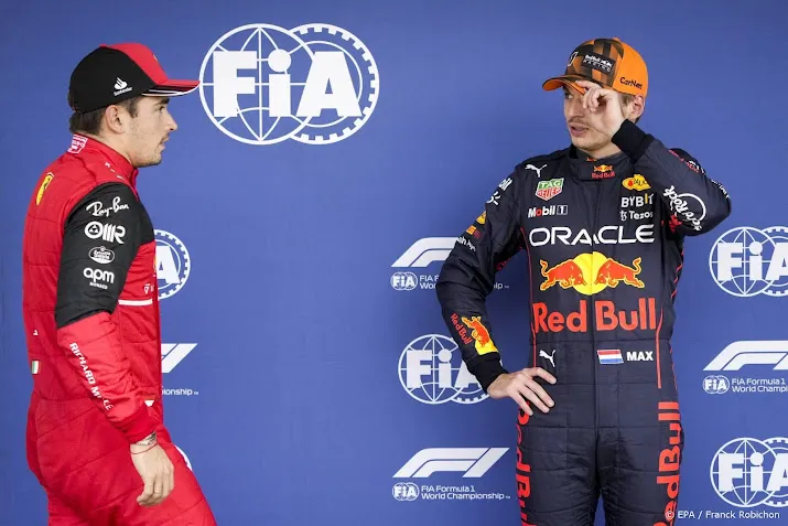 verstappen krijgt reprimande van stewards en houdt pole in japan