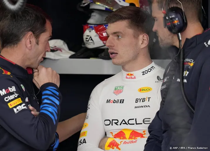 verstappen laat red bull binnen in natte training suzuka