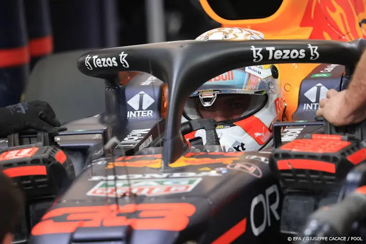 verstappen ramt muur en verspeelt poleposition in djedda