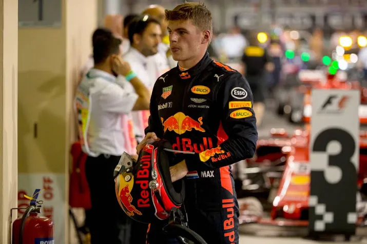 verstappen sluit met derde tijd training af