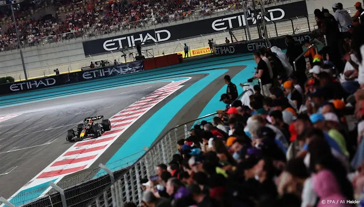 verstappen sluit soeverein seizoen af met negentiende zege