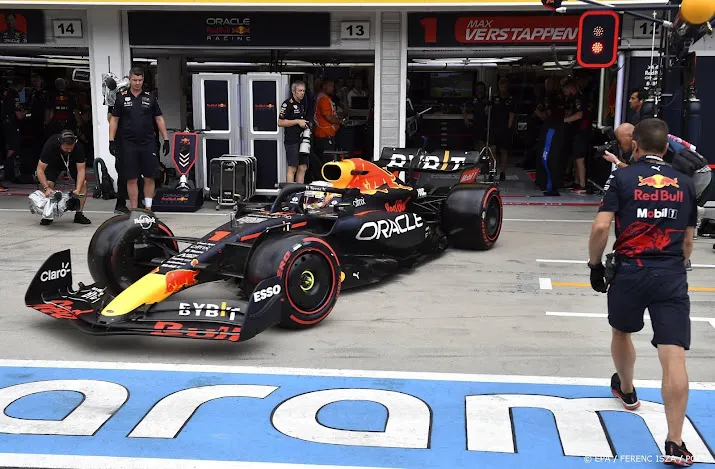 verstappen start na problemen vanaf plek tien in hongarije