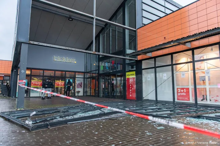 verzekeraar interpolis kreeg al ruim 150 meldingen stormschade