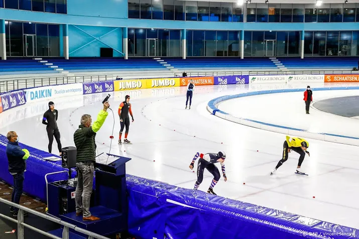 vijf schaatsteams krijgen proflicentie van knsb