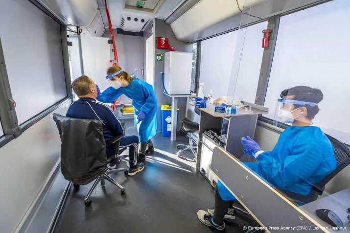 viroloog het kan met die virusvariant alle kanten op