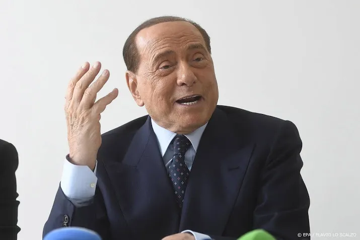 vivendi tegen plannen bedrijf berlusconi