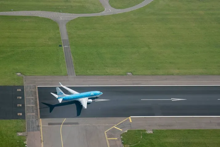 vluchten schiphol volledig hervat na storing
