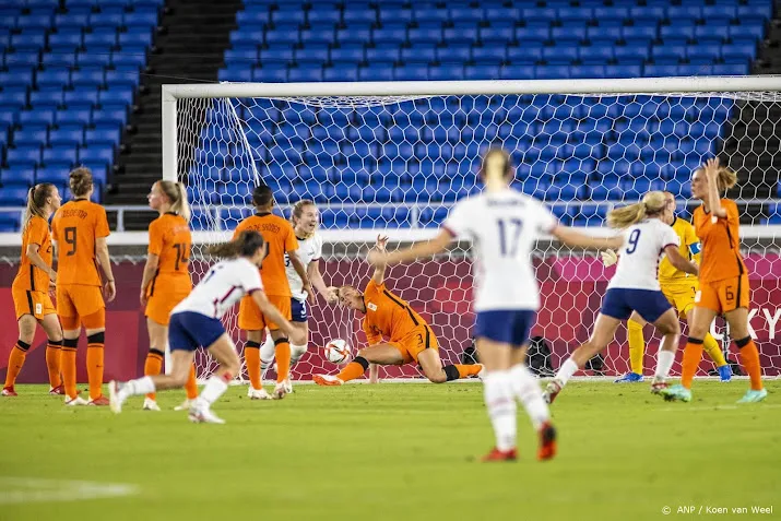 voetbalsters via strafschoppen uitgeschakeld op spelen