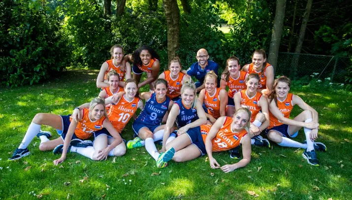 volleybalsters buigen in finale voor rusland