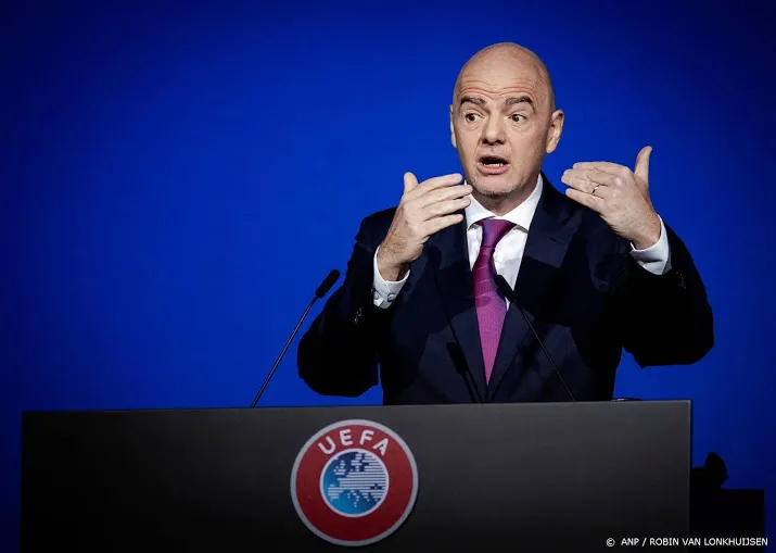 voorzitter infantino van fifa test positief op virus