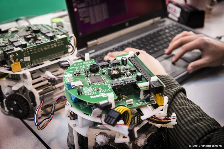 voorzitter techniekpact school vrouwen om naar technisch beroep