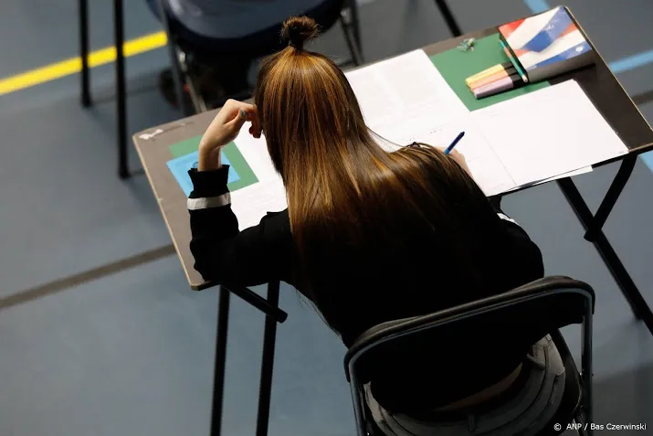 voorzitter vo raad wil afslanking examen vmbo