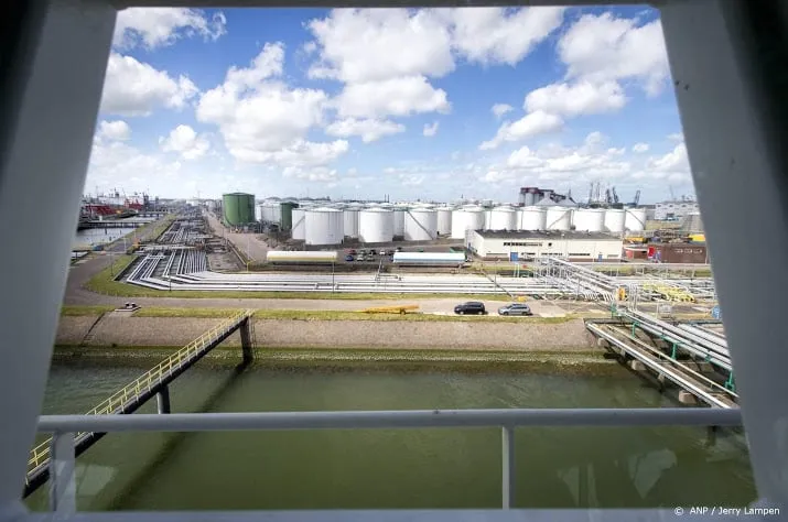 vopak breidt flink uit in rotterdamse haven