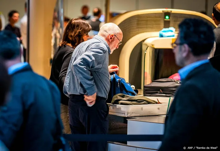 vorig jaar 1350 wapens aangetroffen op nederlandse luchthavens