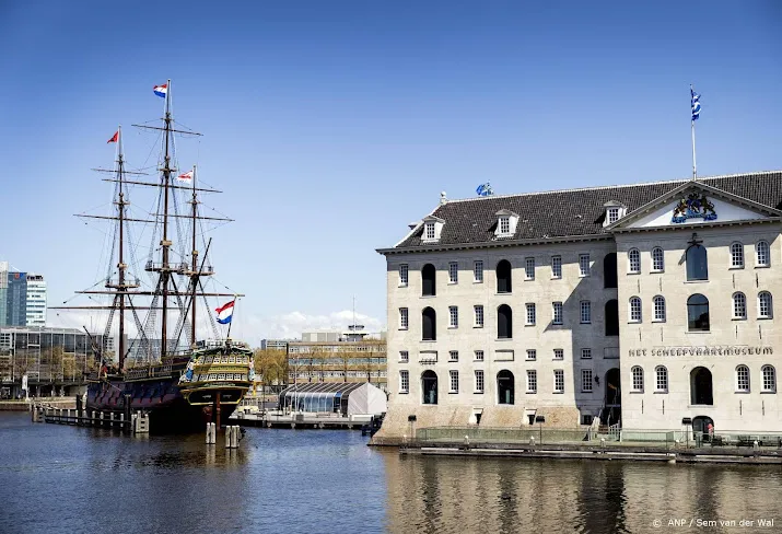 vorsten lenen kunst aan scheepvaartmuseum