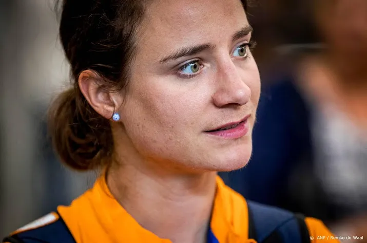 vos maakt geslaagde rentree met zege in veldrit essen