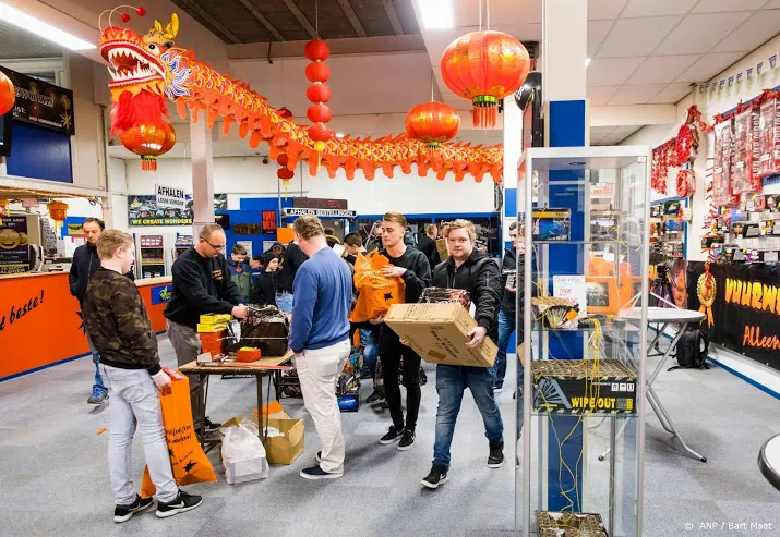 vuurwerkverkoop rustig van start
