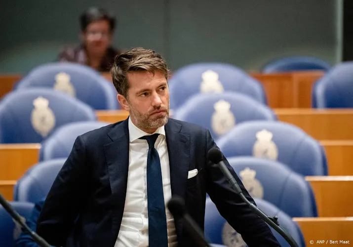 vvd worstelt nog met aankoop rembrandt geeft geen uitsluitsel