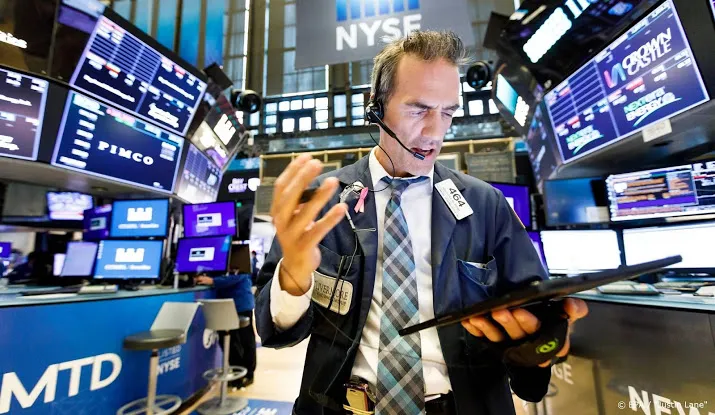 wall street begint oudjaarsdag met kleine verliezen