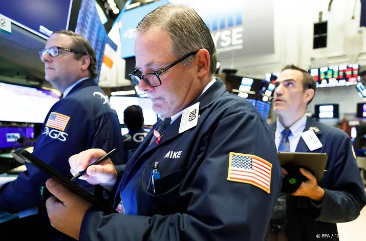 wall street scherpt records aan