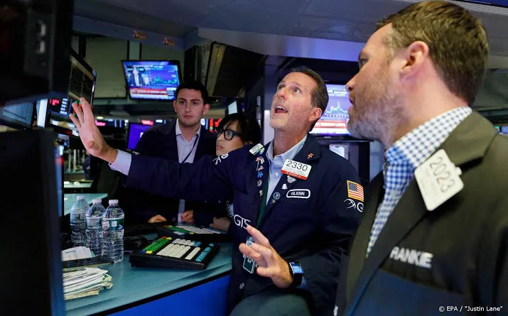 wall street stijgt bij opening naar record