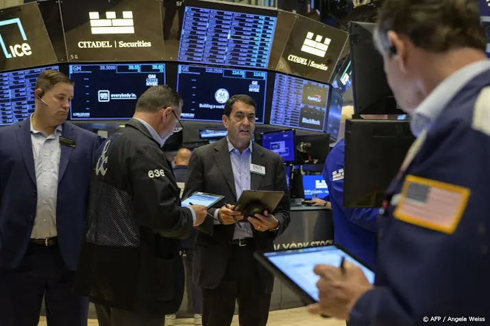 wall street stijgt na meevallend inflatiecijfer vs