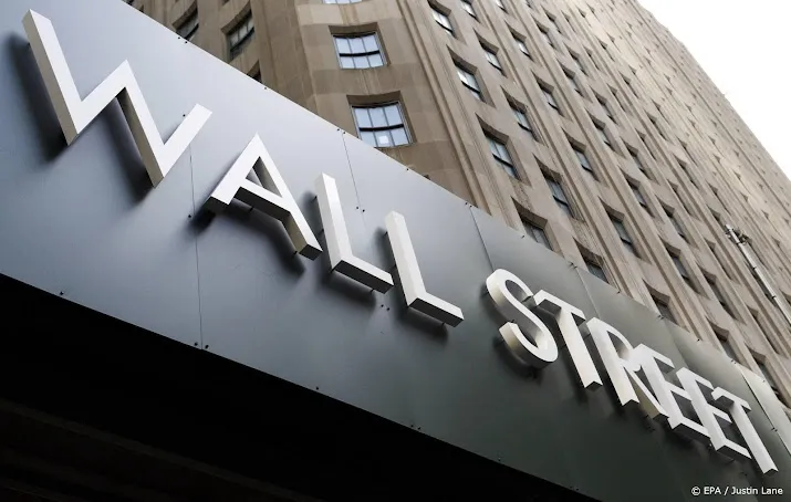 wall street wint na signalen over tragere rentestappen door fed
